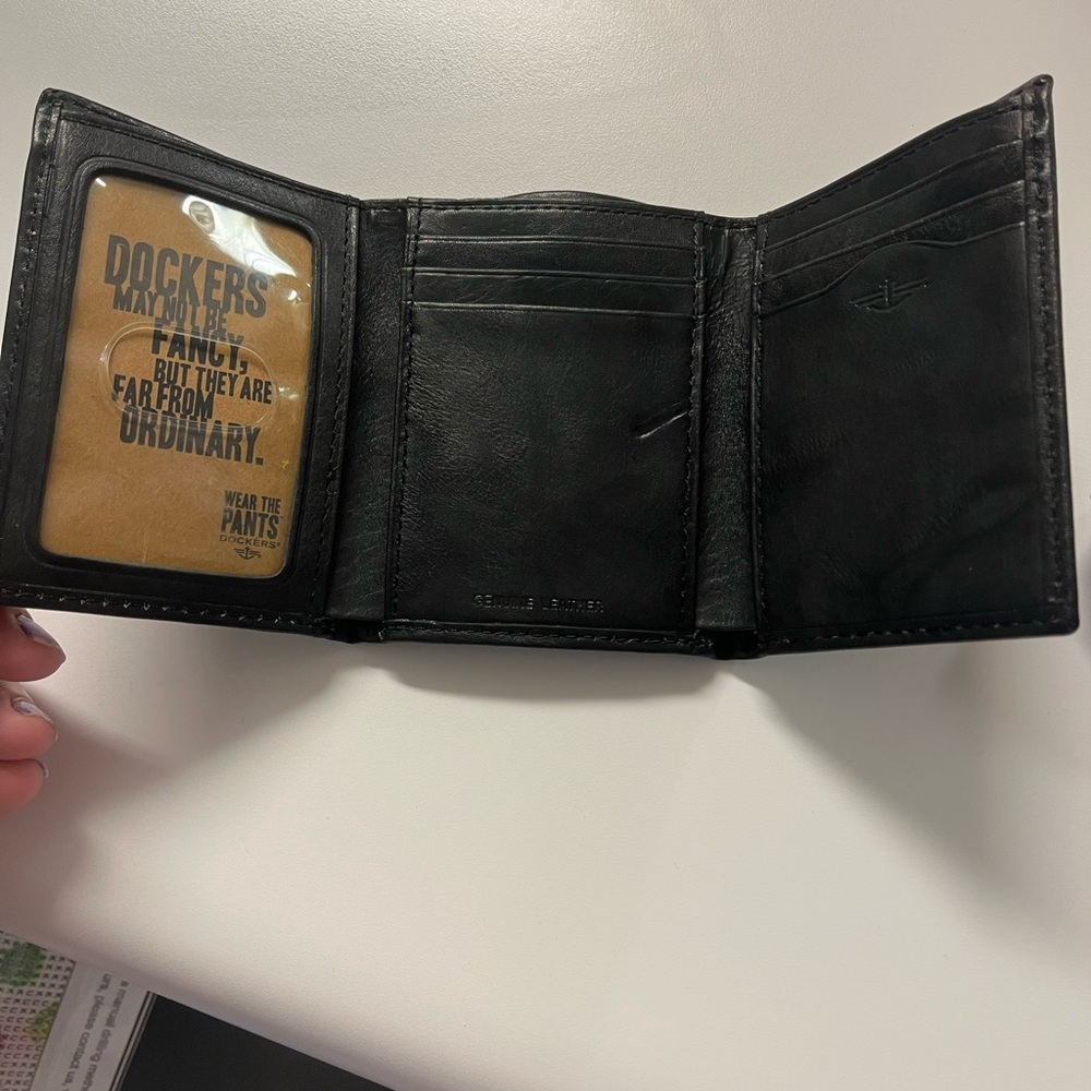 Dockers Black Trifold Leather Wallet - Picture 5 of 7